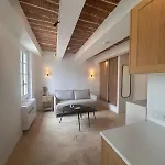 아파트 Le Paon L Old Town & Ac L Shellter