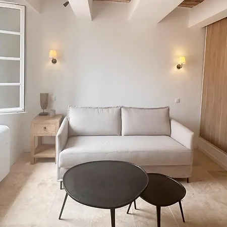 Apartamento Le Paon L Old Town & Ac L Shellter Saint-Tropez