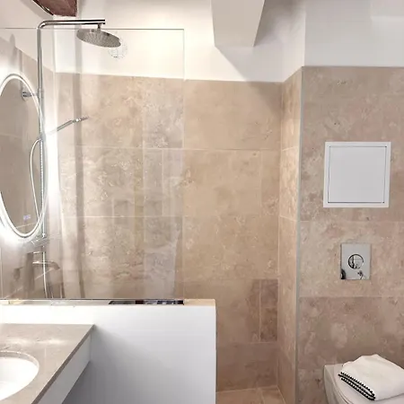 Appartement Le Paon L Old Town & Ac L Shellter *